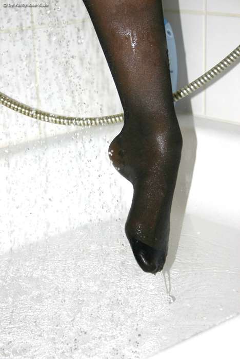[Pantyhose-X无内裤袜户外写真]ID0122 Anna-23